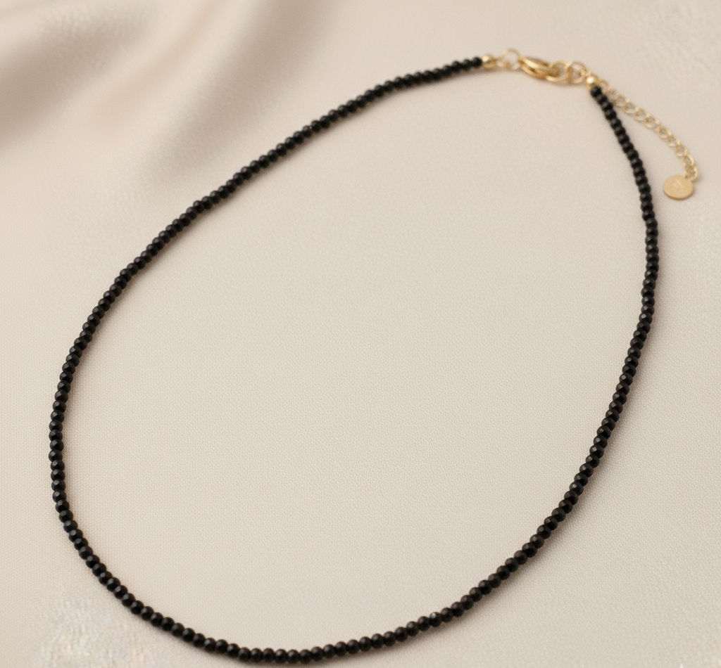 Collar Fino Mineral Onix Negro